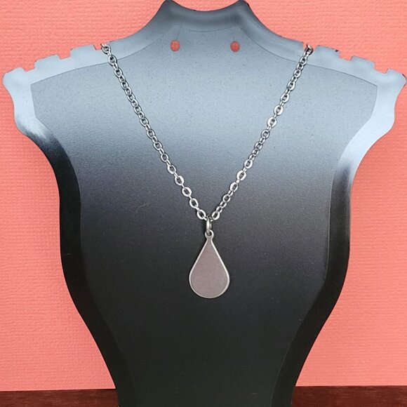 TEARDROP Stainless Steel Charm Chain Necklace 18" Minimalist - Picture 1 of 9